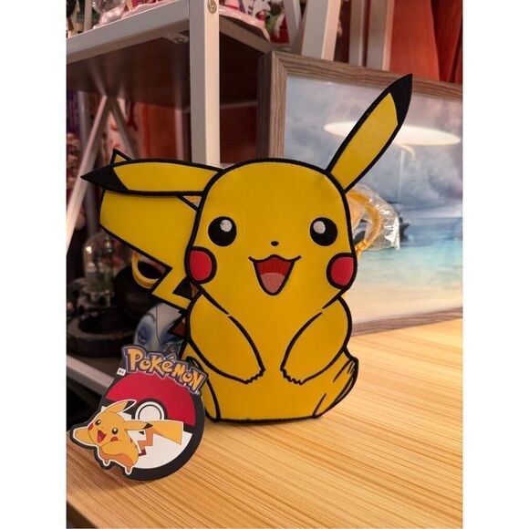 Danielle Nicole Think Geek Pikachu Pokémon Crossbody Bag NWT - Picture 1 of 5